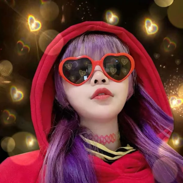 Heart-shaped Prism Glasses - Image 3